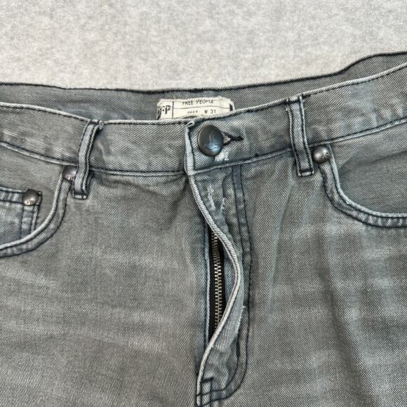 Free People Denim Shorts Womens 31 Gray Vintage Wash High Rise Crochet Lace Trim - Picture 5 of 8